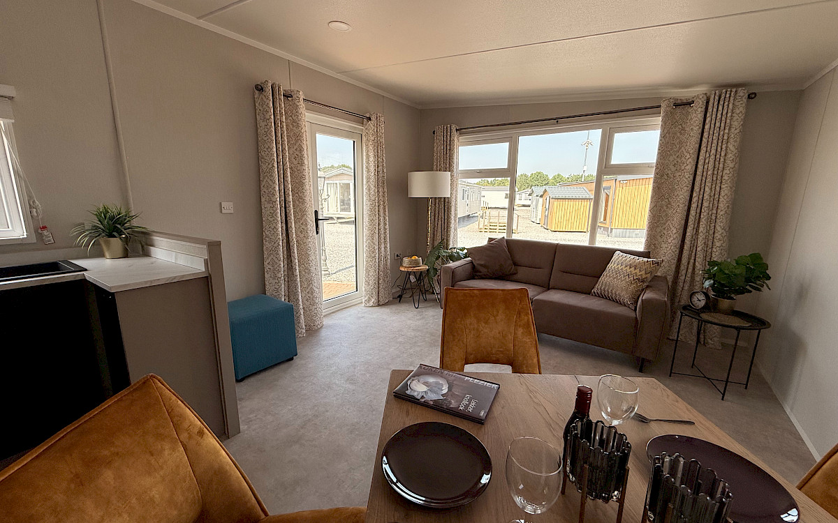 Sunseeker Ruby special black 1000/2