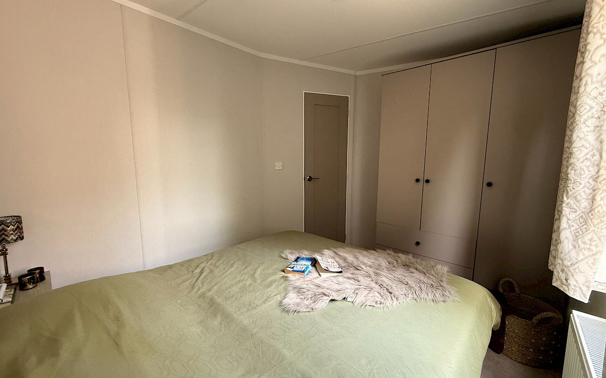 Sunseeker Ruby special black 1000/2