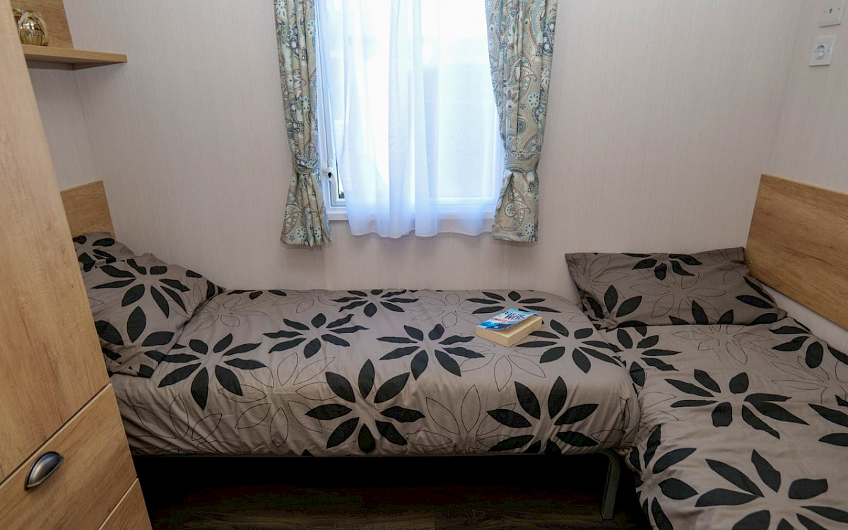 Swift Burgundy 1000/2