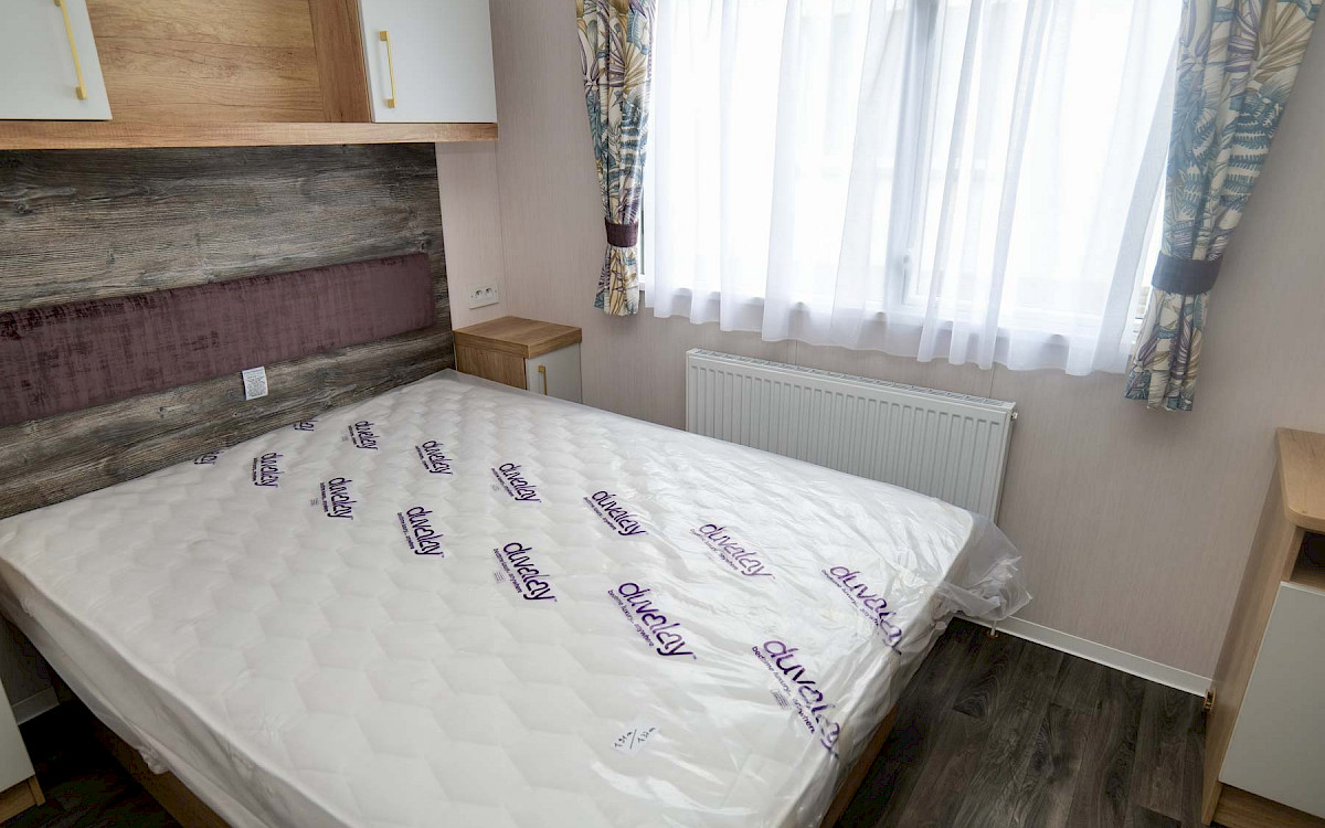 Swift Bordeaux 1200/3